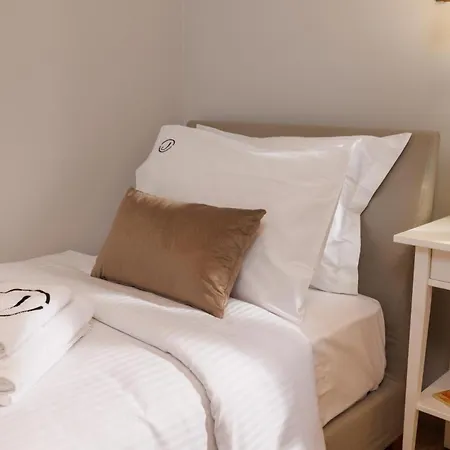 Jolly Suites Heraklion  Exterior photo