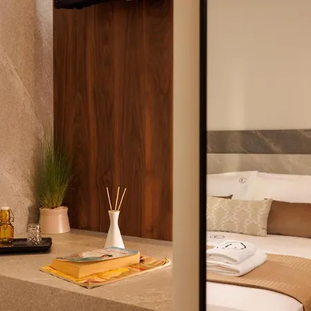 Jolly Suites Heraklion  Exterior photo
